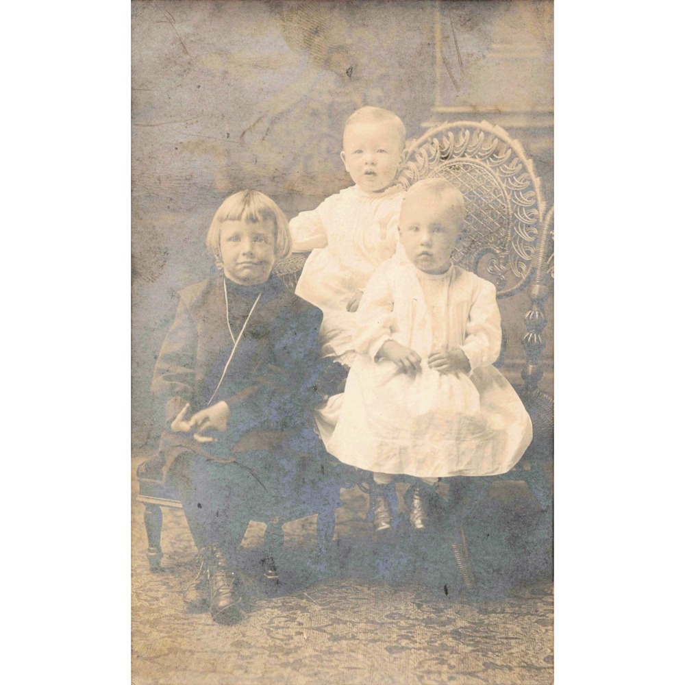 Antique RPPC Three Children Studio Portrait Cyko Divided Back Postcard - Picture 1 of 2